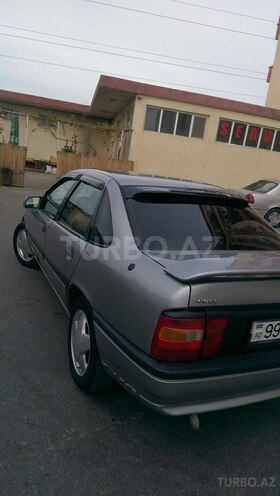 Opel Vectra 1995, 324,000 km - 2.0 l - Bakı