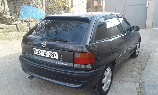 Opel Astra 1996, 357,000 km - 1.8 l - Bakı