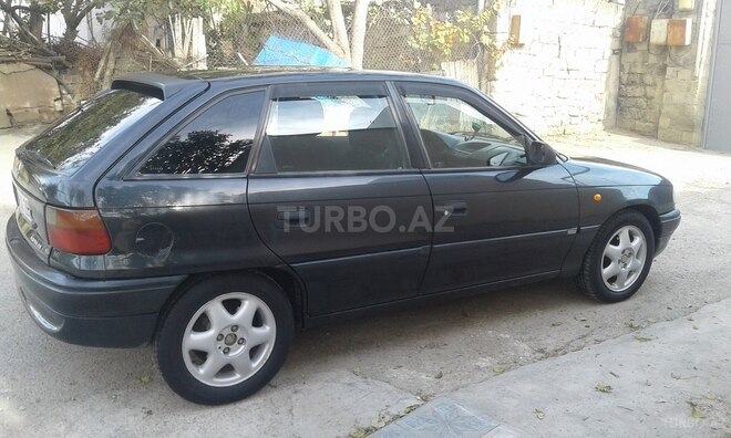Opel Astra 1996, 357,000 km - 1.8 l - Bakı