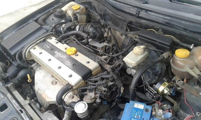 Opel Astra 1996, 357,000 km - 1.8 l - Bakı