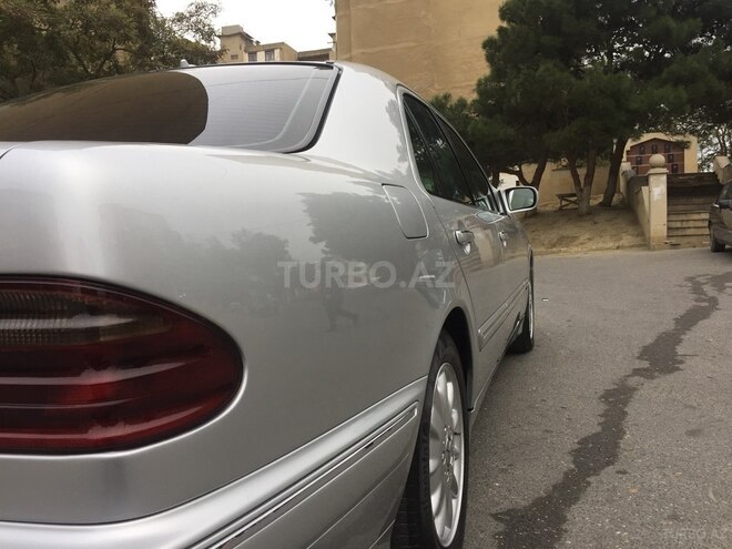 Mercedes E 240 2000, 197,000 km - 2.4 l - Bakı
