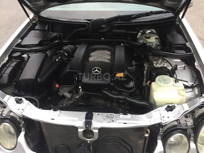 Mercedes E 240 2000, 197,000 km - 2.4 l - Bakı