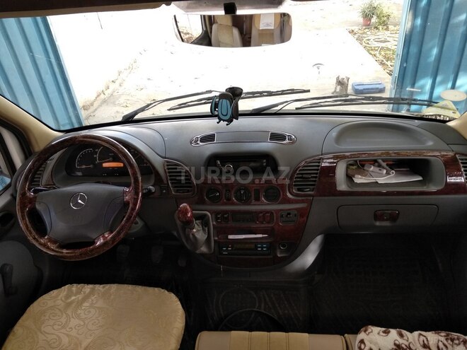 Mercedes Sprinter 313 2002, 390,000 km - 2.2 l - Quba