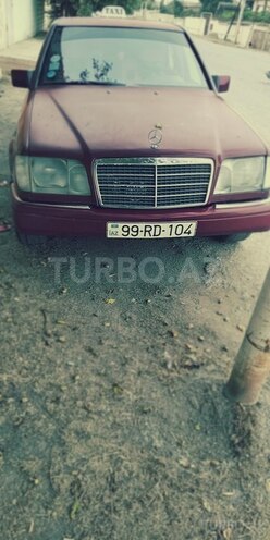 Mercedes E 200 1988, 80,000 km - 2.0 л - Salyan