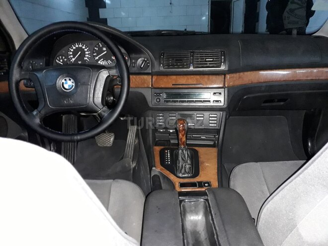 BMW 528 1998, 259,500 km - 2.8 l - Bakı