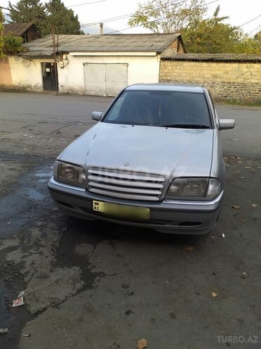 Mercedes C 220 1995, 300,000 km - 2.2 l - Zaqatala