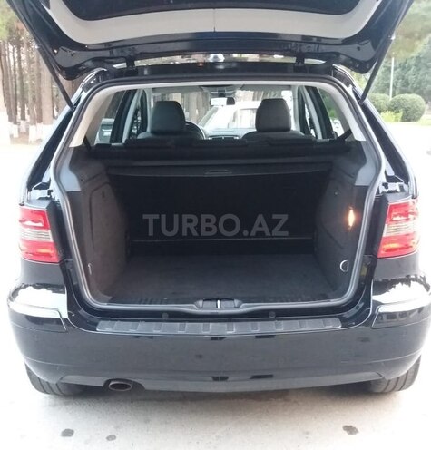 Mercedes B 180 2009, 87,000 km - 1.7 l - Sumqayıt