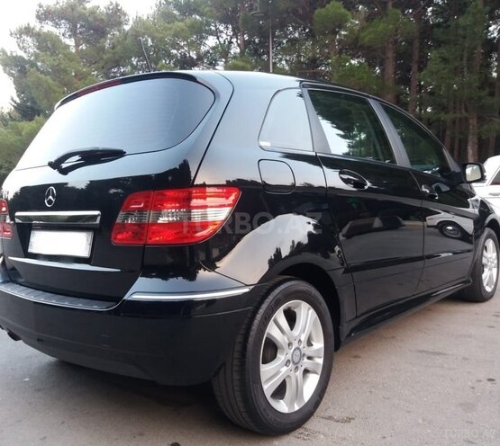 Mercedes B 180 2009, 87,000 km - 1.7 l - Sumqayıt