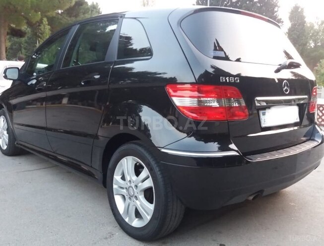 Mercedes B 180 2009, 87,000 km - 1.7 l - Sumqayıt