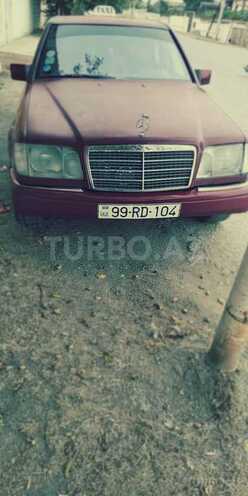 Mercedes E 200 1988, 80,000 km - 2.0 л - Salyan