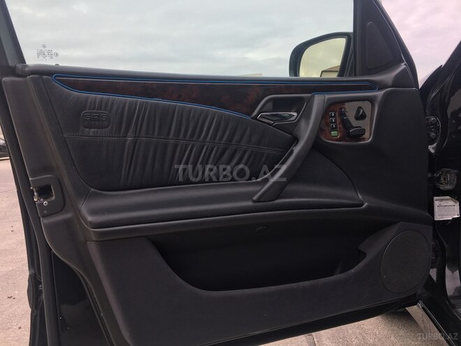 Mercedes E 270 2000, 325,000 km - 2.7 l - Bakı