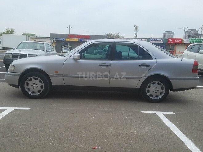 Mercedes C 220 1995, 396,000 km - 2.2 л - Bakı