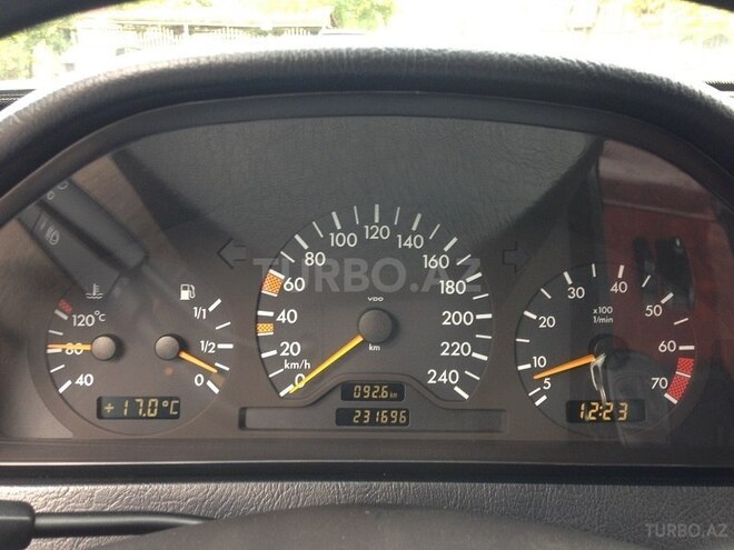 Mercedes C 180 1998, 231,800 km - 1.8 л - Bakı