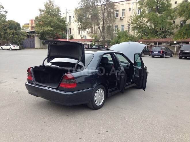 Mercedes C 180 1998, 231,800 km - 1.8 л - Bakı