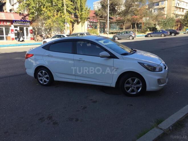 Hyundai Accent 2013, 135,000 km - 1.6 l - Bakı