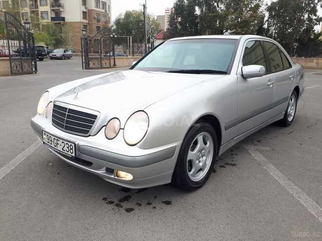 Mercedes E 240 1999, 291,523 km - 2.6 л - Bakı