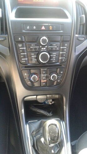 Opel Astra 2012, 151,000 km - 1.7 л - Bakı