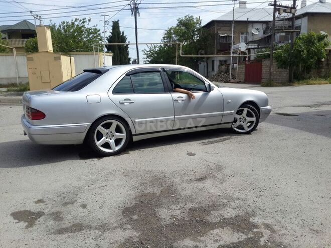Mercedes E 240 1998, 23,700 km - 2.4 l - Bakı