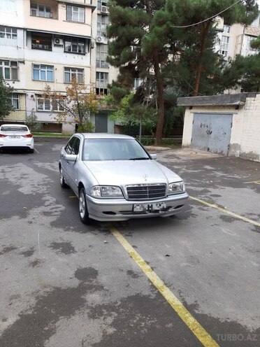 Mercedes C 200 1999, 250,000 km - 2.0 л - Bakı