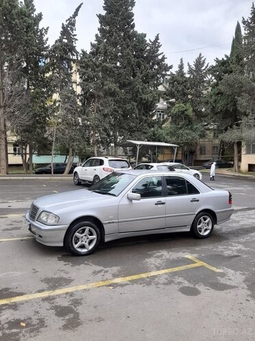 Mercedes C 200 1999, 250,000 km - 2.0 л - Bakı
