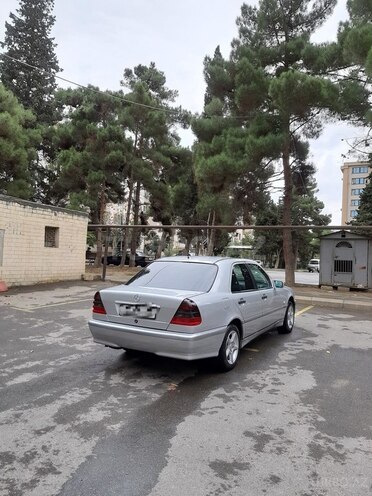 Mercedes C 200 1999, 250,000 km - 2.0 л - Bakı