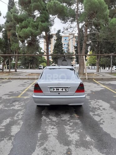 Mercedes C 200 1999, 250,000 km - 2.0 л - Bakı