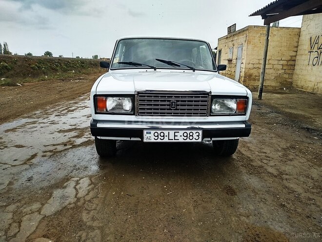 LADA (VAZ) 2107 2008, 345,069 km - 1.6 l - Salyan