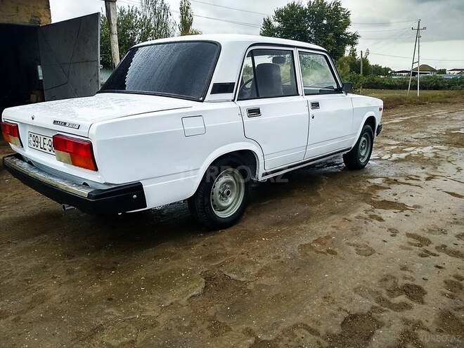 LADA (VAZ) 2107 2008, 345,069 km - 1.6 l - Salyan