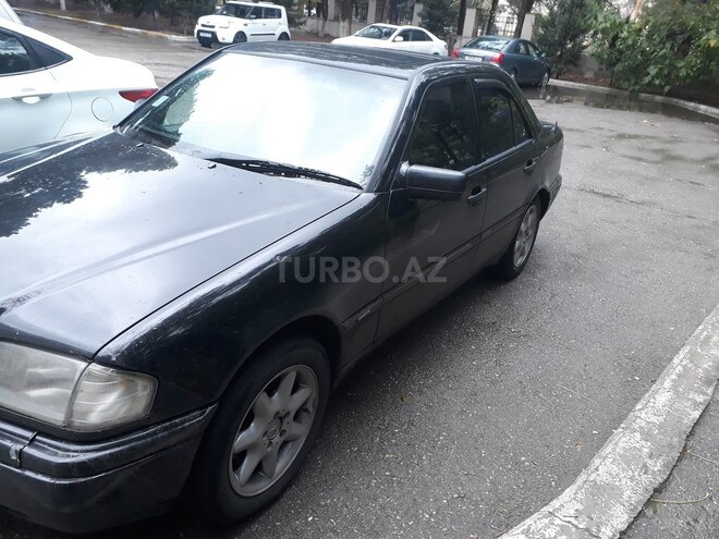 Mercedes C 220 1996, 280,000 km - 2.2 l - Sumqayıt