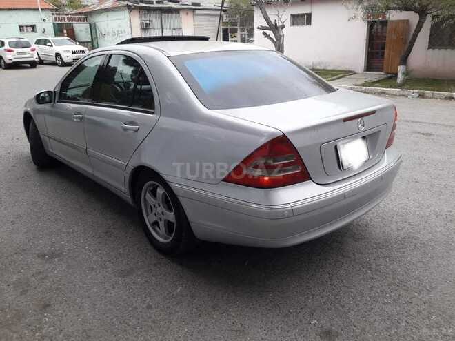 Mercedes C 200 2000, 239,000 km - 2.0 l - Bakı