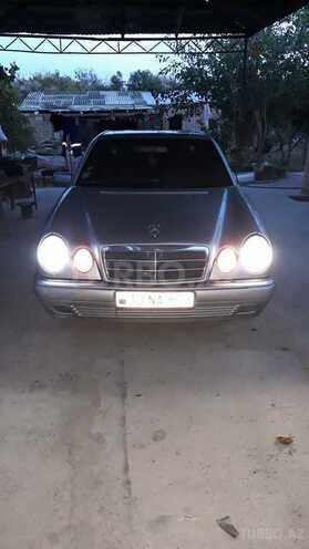 Mercedes E 320 1997, 378,666 km - 3.2 l - Bakı