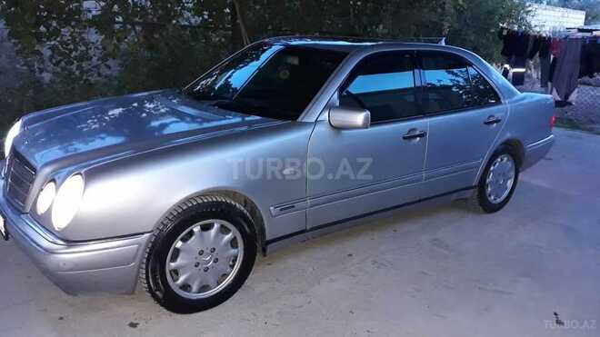 Mercedes E 320 1997, 378,666 km - 3.2 l - Bakı