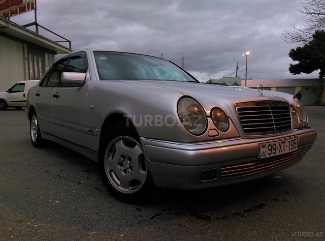 Mercedes E 220 1999, 380,000 km - 2.2 l - Bakı