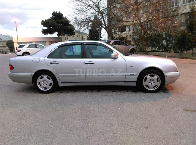 Mercedes E 220 1999, 380,000 km - 2.2 l - Bakı