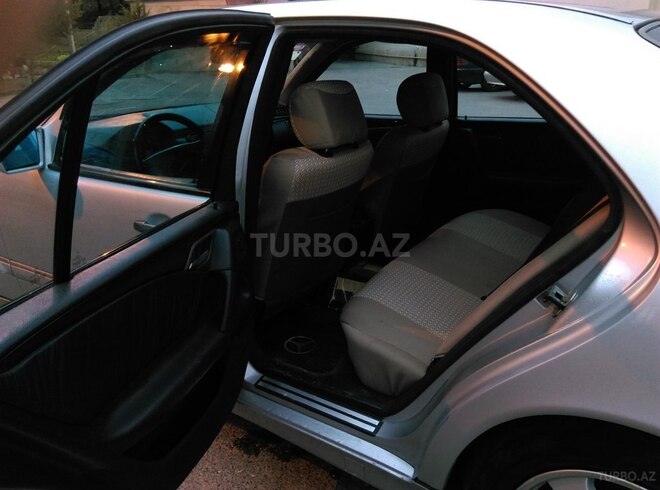 Mercedes E 220 1999, 380,000 km - 2.2 l - Bakı