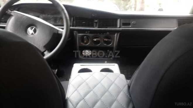 Mercedes E 270 1990, 265,000 km - 2.0 л - Xırdalan