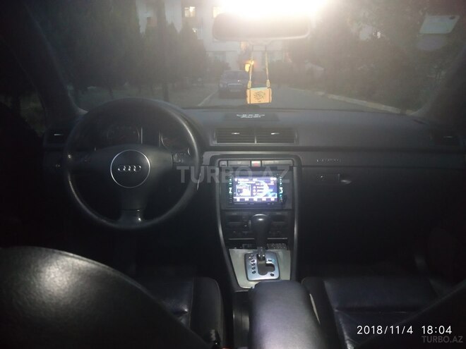 Audi A4 2003, 284,443 km - 1.8 l - Gəncə