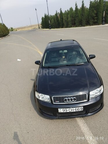 Audi A4 2003, 284,443 km - 1.8 l - Gəncə