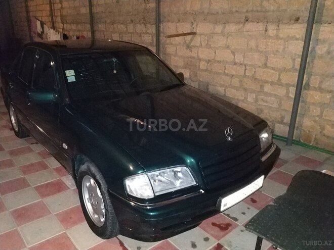 Mercedes C 180 2005, 20,000 km - 1.8 l - Yevlax