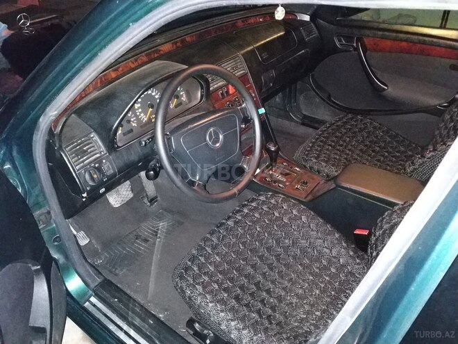 Mercedes C 180 2005, 20,000 km - 1.8 l - Yevlax