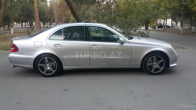 Mercedes E 320 2002, 260,552 km - 3.2 л - Sumqayıt