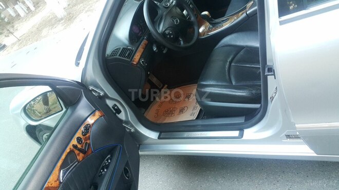 Mercedes E 320 2002, 260,552 km - 3.2 л - Sumqayıt