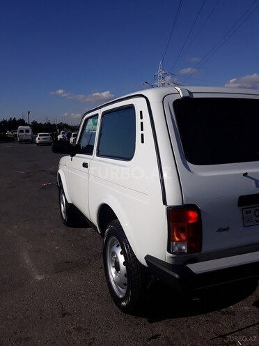 LADA (VAZ) Niva 2018, 1,800 km - 1.7 л - Bakı