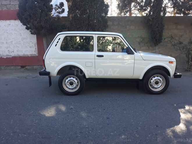 LADA (VAZ) Niva 2018, 1,800 km - 1.7 л - Bakı