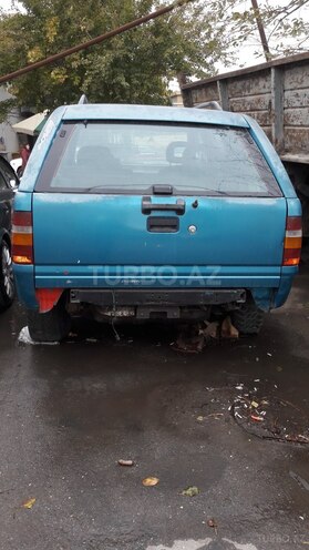 Opel Frontera 1995, 100,000 km - 2.3 l - Bakı