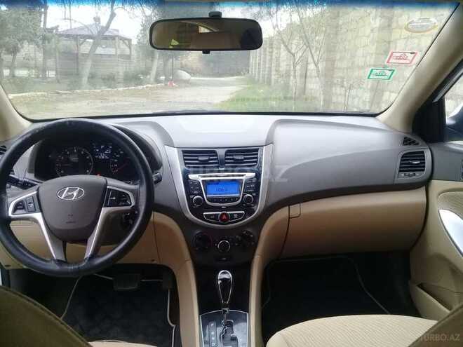 Hyundai Accent 2011, 135,000 km - 1.6 l - Bakı