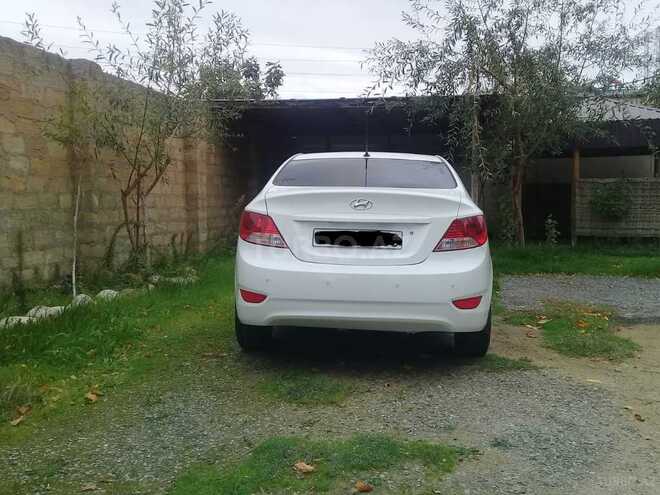 Hyundai Accent 2011, 135,000 km - 1.6 l - Bakı