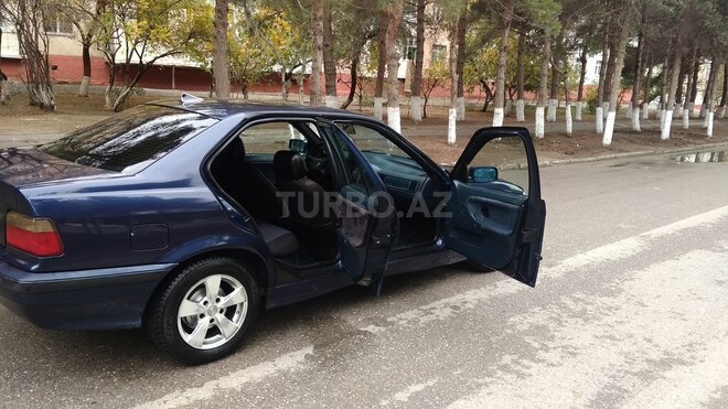 BMW 316 1993, 356,000 km - 1.6 l - Sumqayıt