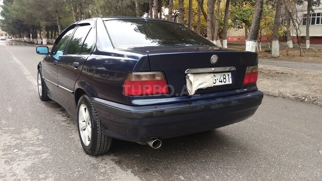BMW 316 1993, 356,000 km - 1.6 l - Sumqayıt