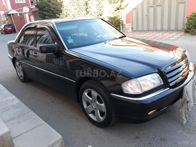 Mercedes C 230 1999, 176,000 km - 2.3 l - Bakı